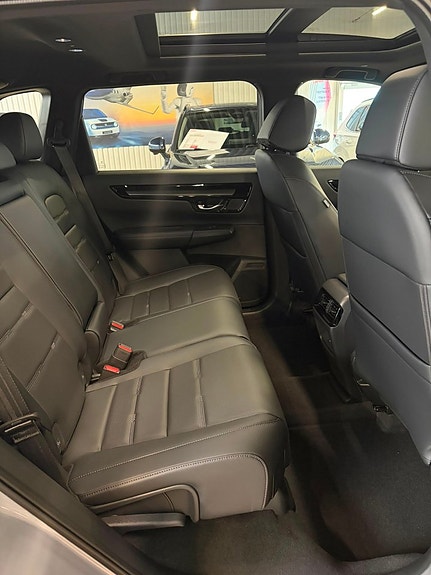 Honda CR-V 9 of 19