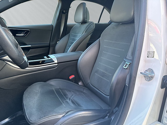 Mercedes-Benz C300 e 12 of 30