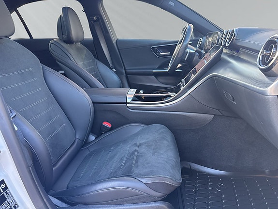 Mercedes-Benz C300 e 16 of 30