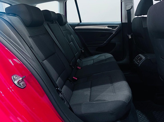 Volkswagen Golf VII 8 of 21
