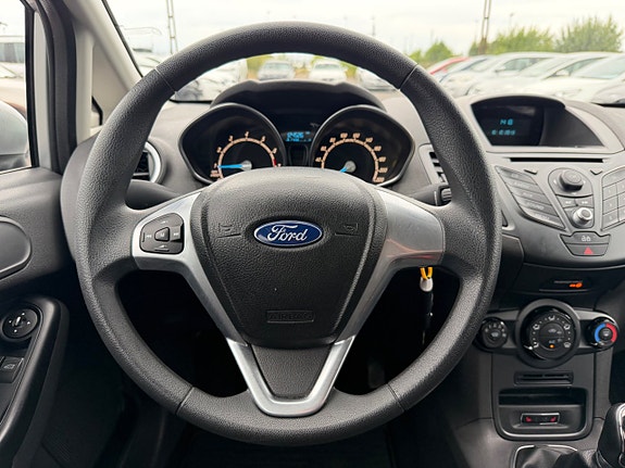 Ford Fiesta 18 of 22