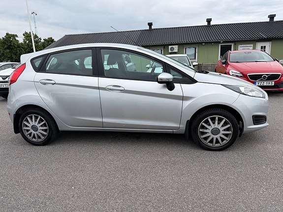 Ford Fiesta 6 of 22