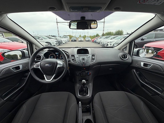 Ford Fiesta 15 of 22