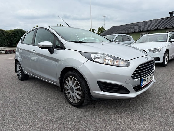Ford Fiesta 7 of 22