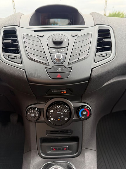 Ford Fiesta 20 of 22