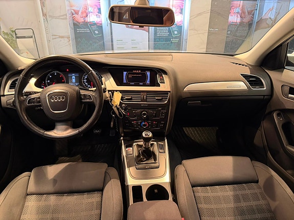 Audi A4 9 of 23