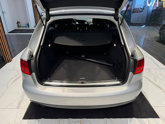 Audi A4 5 of 23