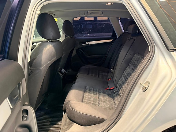 Audi A4 16 of 23