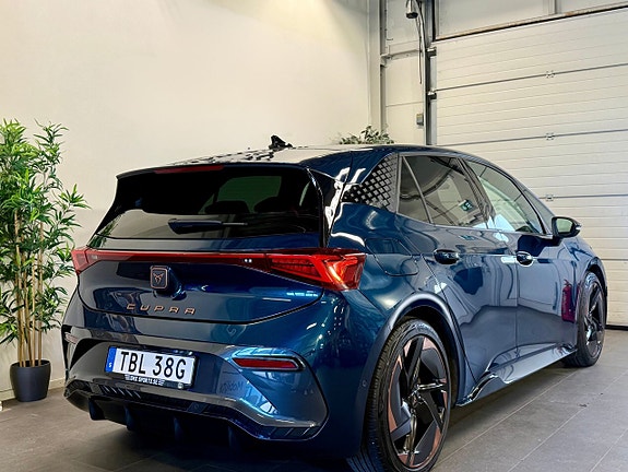 Cupra Born 3 of 12