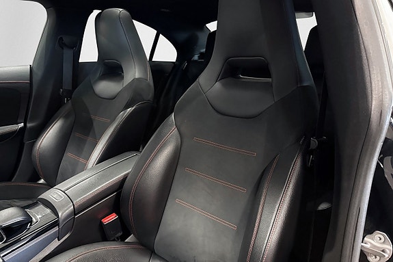 Mercedes-Benz CLA220 10 of 22
