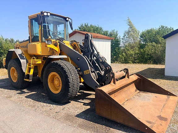 Volvo L 90 E 2 of 12