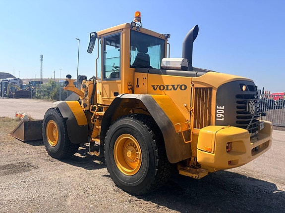 Volvo L 90 E 4 of 12