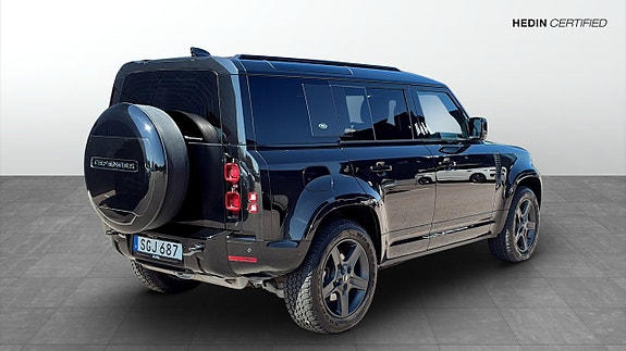 Land Rover Defender 90 2 of 9