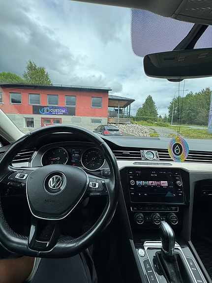 Volkswagen Passat 7 of 7