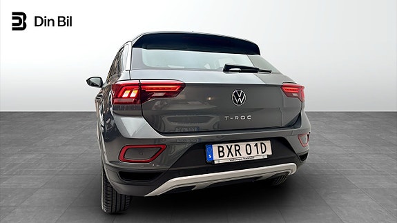 Volkswagen T-Roc 5 of 12