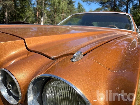 Chrysler Cordoba 18 of 24