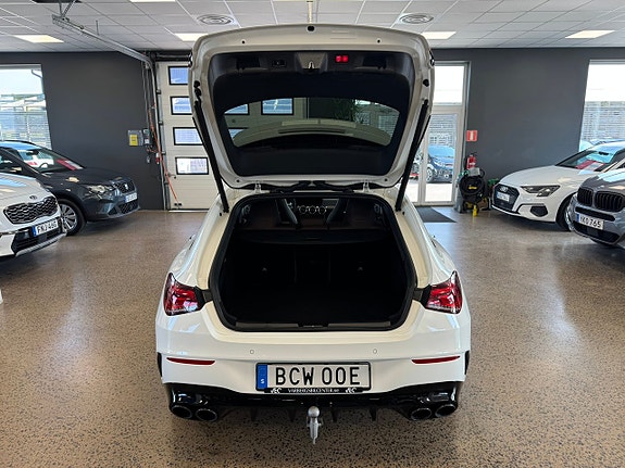 Mercedes-Benz CLA45 25 of 27