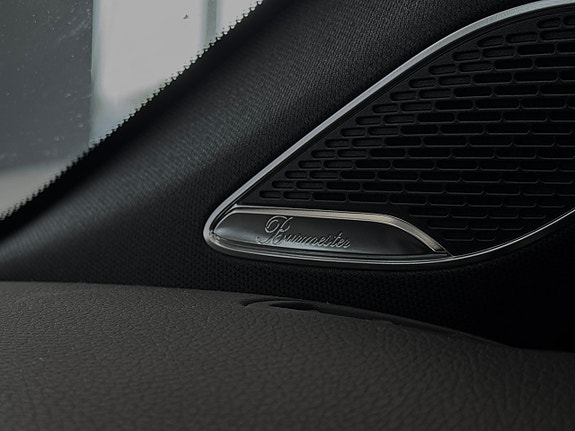 Mercedes-Benz CLA45 16 of 27