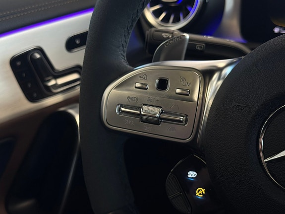 Mercedes-Benz CLA45 15 of 27