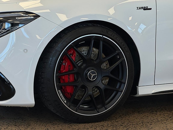 Mercedes-Benz CLA45 7 of 27
