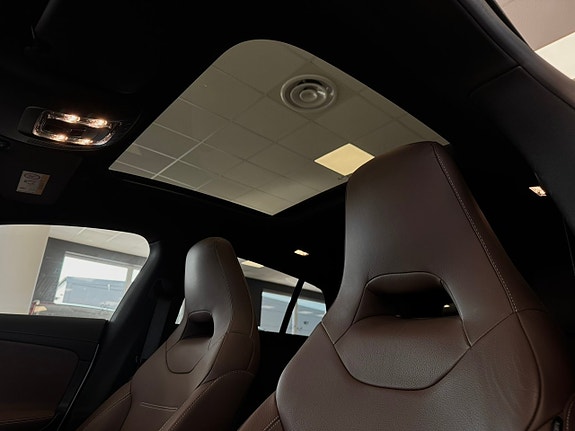 Mercedes-Benz CLA45 19 of 27