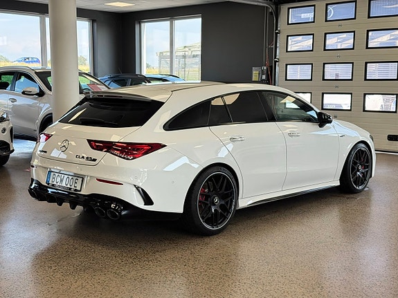 Mercedes-Benz CLA45 6 of 27