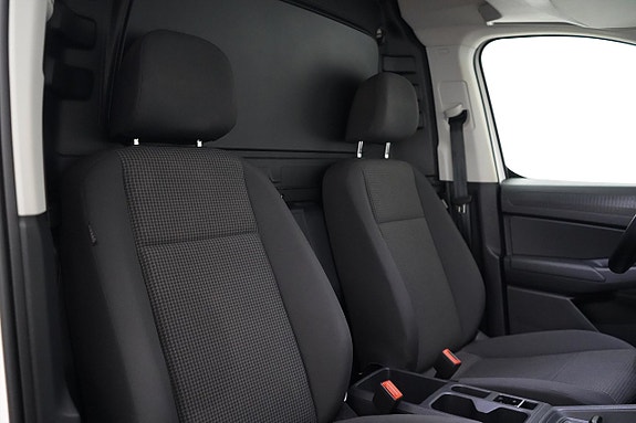 Volkswagen Caddy Maxi 14 of 23