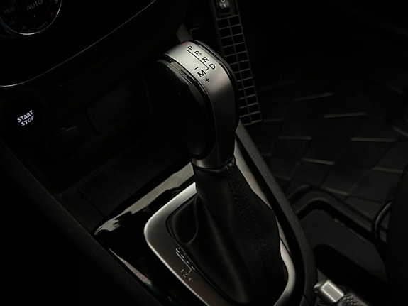 Renault Clio 23 of 30
