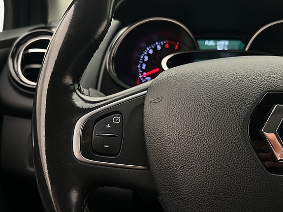 Renault Clio 15 of 30