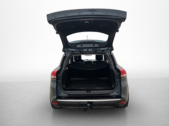 Renault Clio 27 of 30