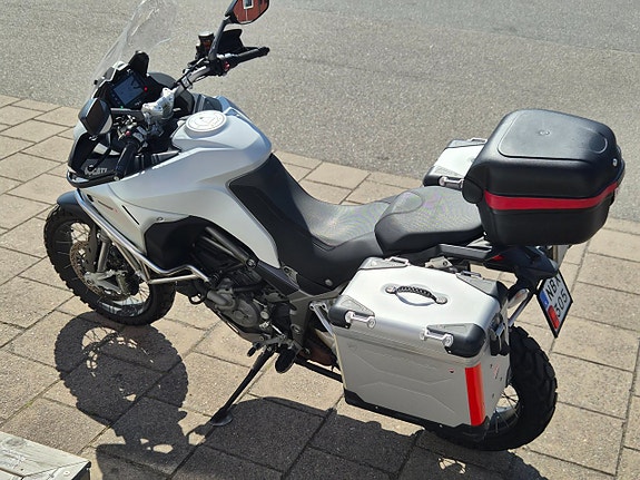 Ducati Multistrada 1200 Enduro 6 of 8