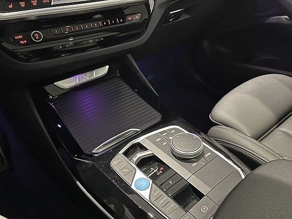 BMW iX3 17 of 20