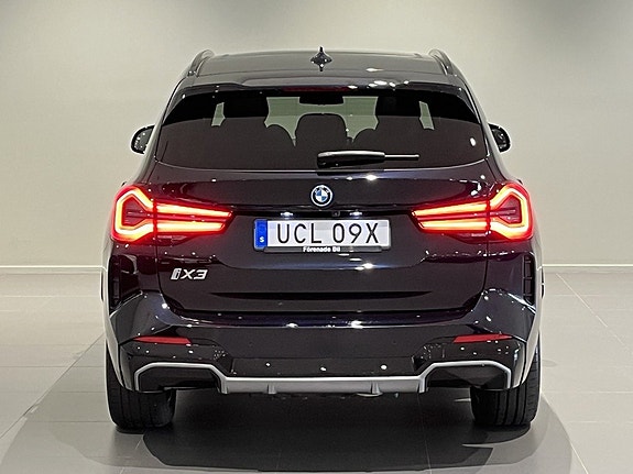 BMW iX3 4 of 20