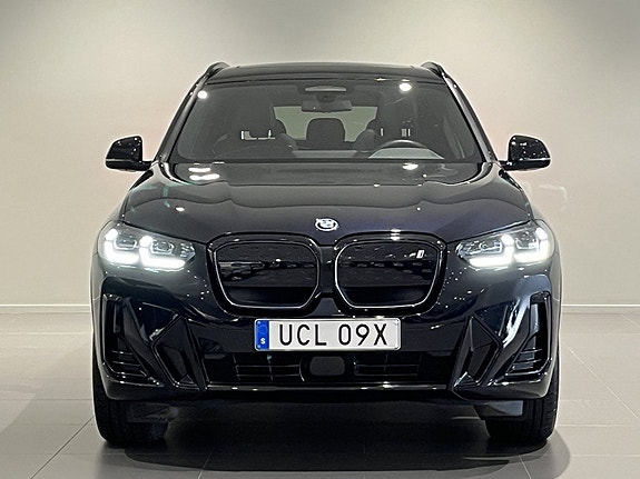 BMW iX3 2 of 20