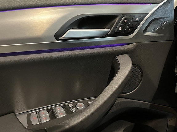 BMW iX3 11 of 20