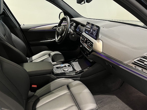 BMW iX3 9 of 20