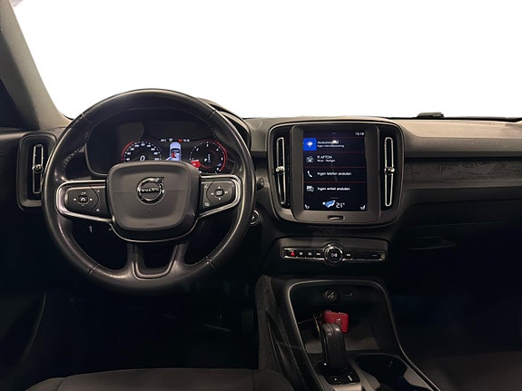 Volvo XC40 11 of 15