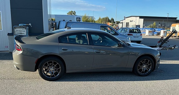 Dodge Charger 9 of 24