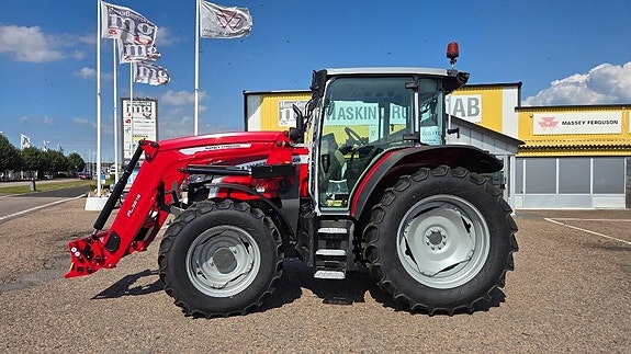 Massey Ferguson 5M.115 Kampanjtraktor 2 of 10