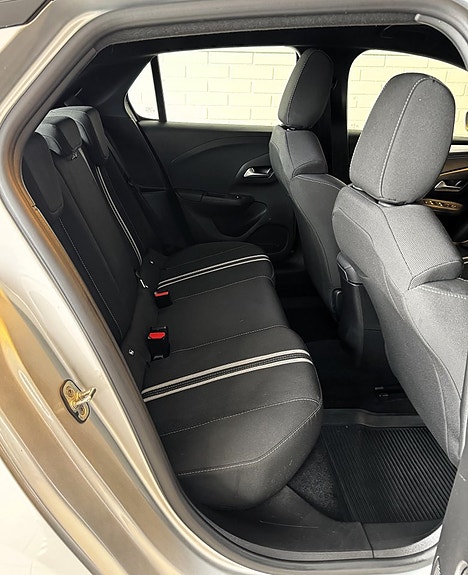 Opel Corsa 10 of 15
