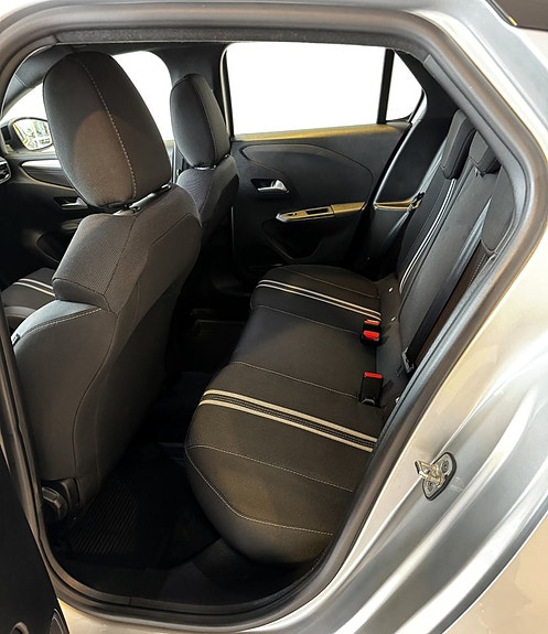 Opel Corsa 11 of 15