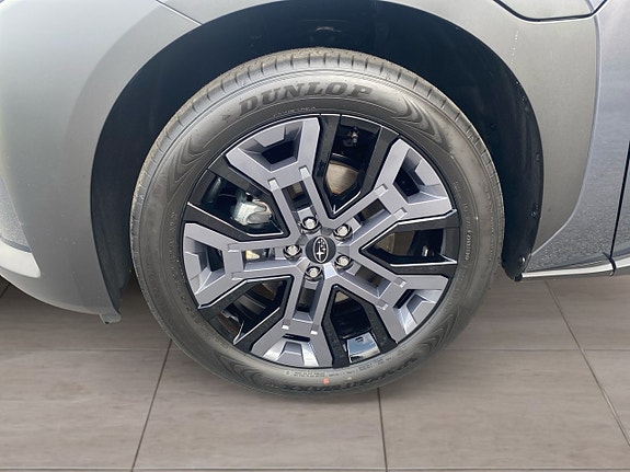 Subaru E-Outback 8 of 12