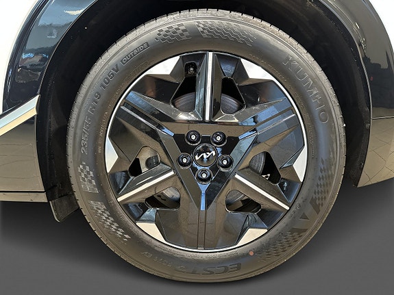 Kia EV6 18 of 18