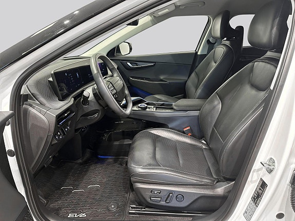 Kia EV6 8 of 18