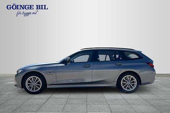 BMW 330e 5 of 16