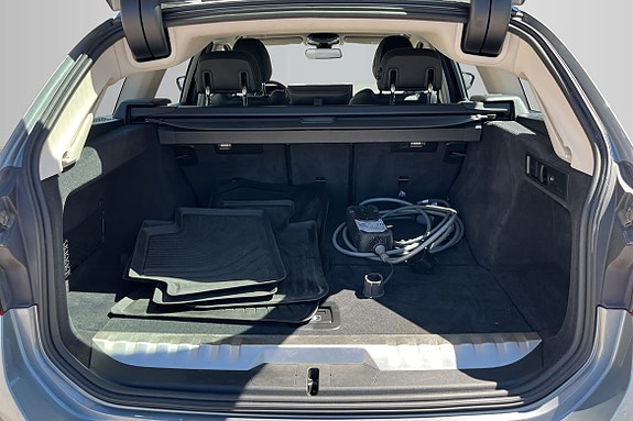 BMW 330e 9 of 16