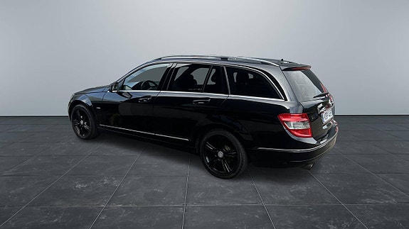 Mercedes-Benz CLC180 3 of 8