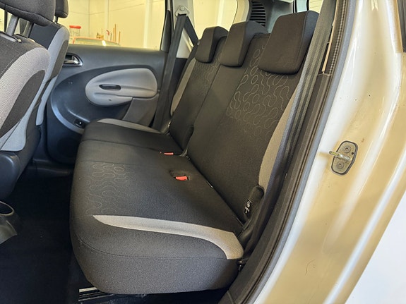 Citroen C3 Picasso 12 of 16