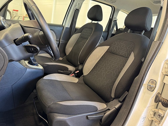 Citroen C3 Picasso 13 of 16