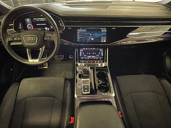 Audi Q7 6 of 7